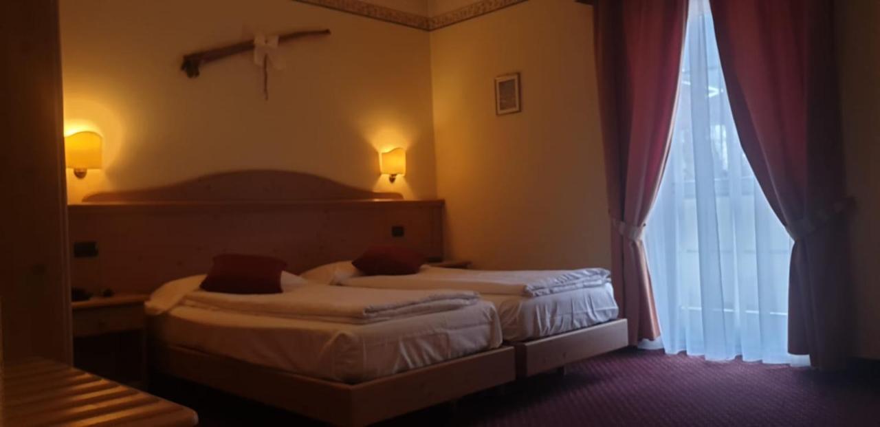 Albergo Bernard Canazei Exterior foto